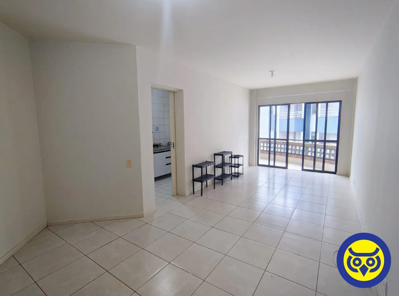 2-bedroom apartment with a mountain view in Florianópolis — photo 15