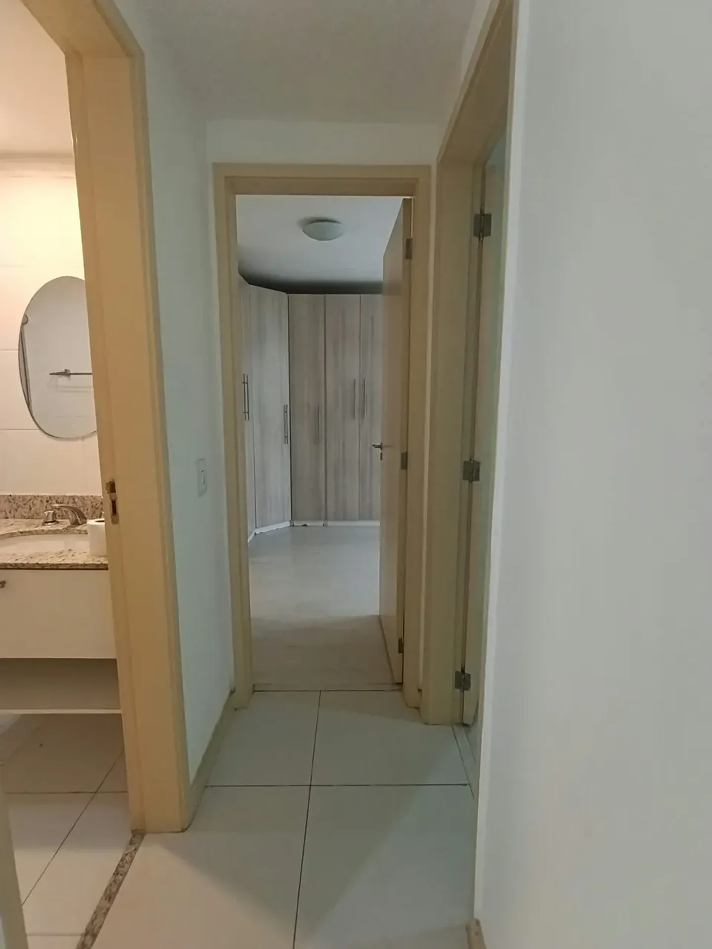 2-bedroom apartment in a building with a gym — photo 19