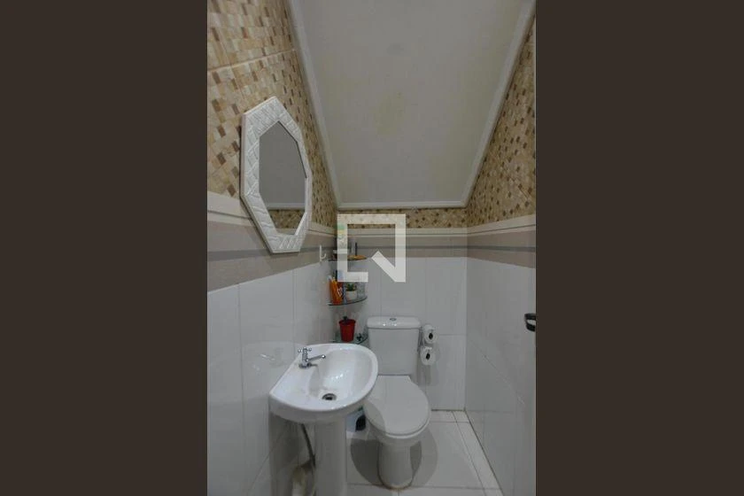 Будинок із 3 спальнями та заскленим балконом — photo 36
