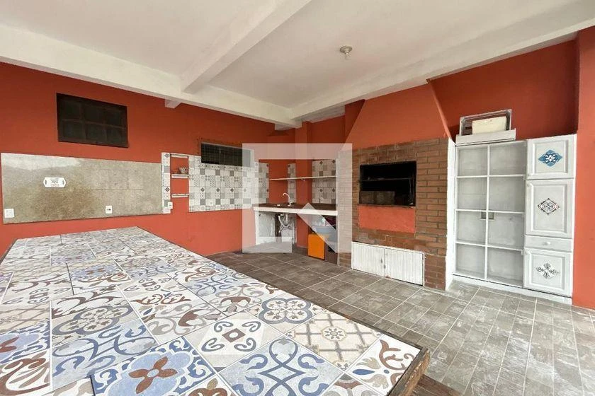 Balcony with a grill in a 3-bedroom house, 100 m²