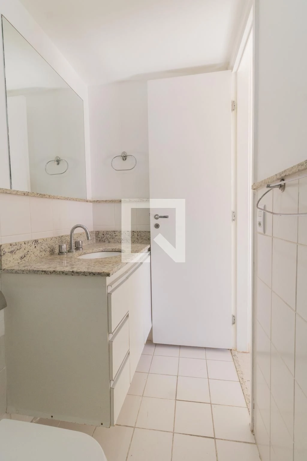 Washing machine in a 2-bedroom apartment, 70 m² — photo 35