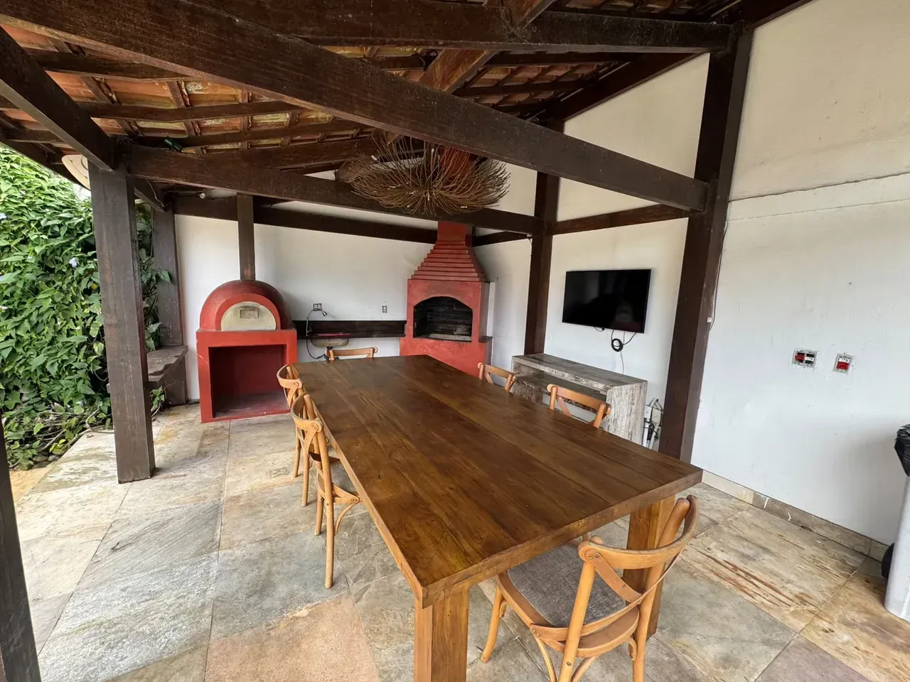 300 m² house with 4 bedrooms and a built-in balcony grill — photo 3