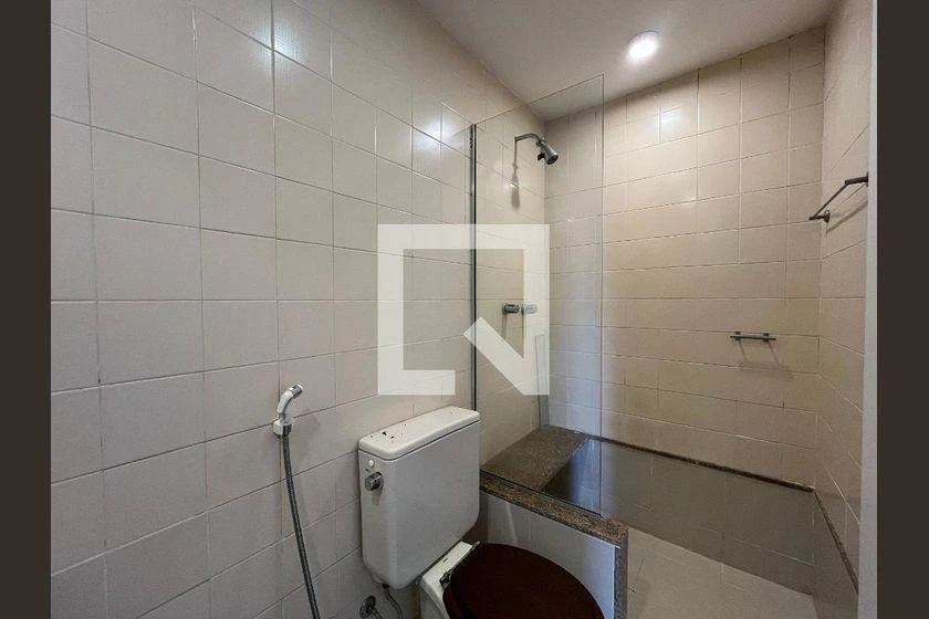 3-bedroom apartment with enclosed balcony and 2 parking spaces — photo 16