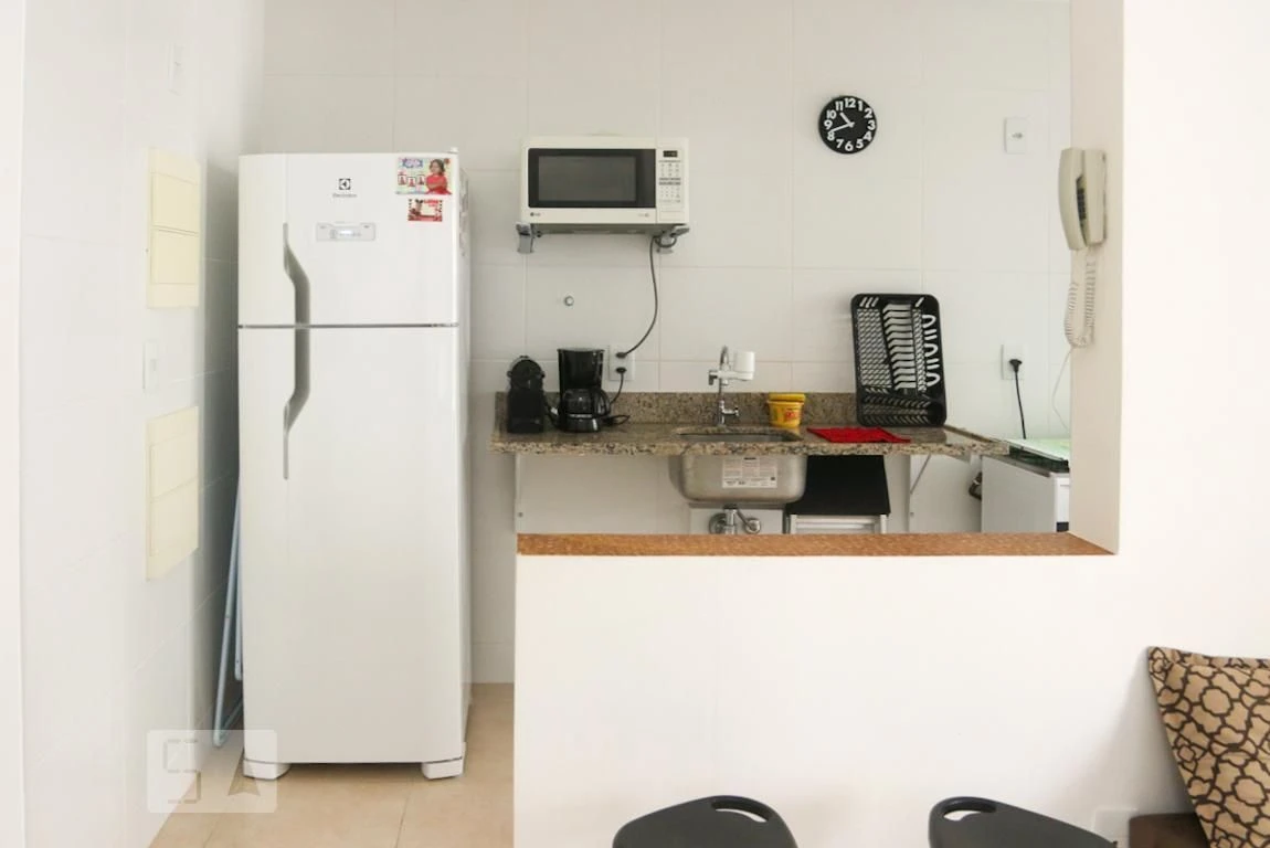 Furnished 2-bedroom apartment with 2 bathrooms and parking — photo 13