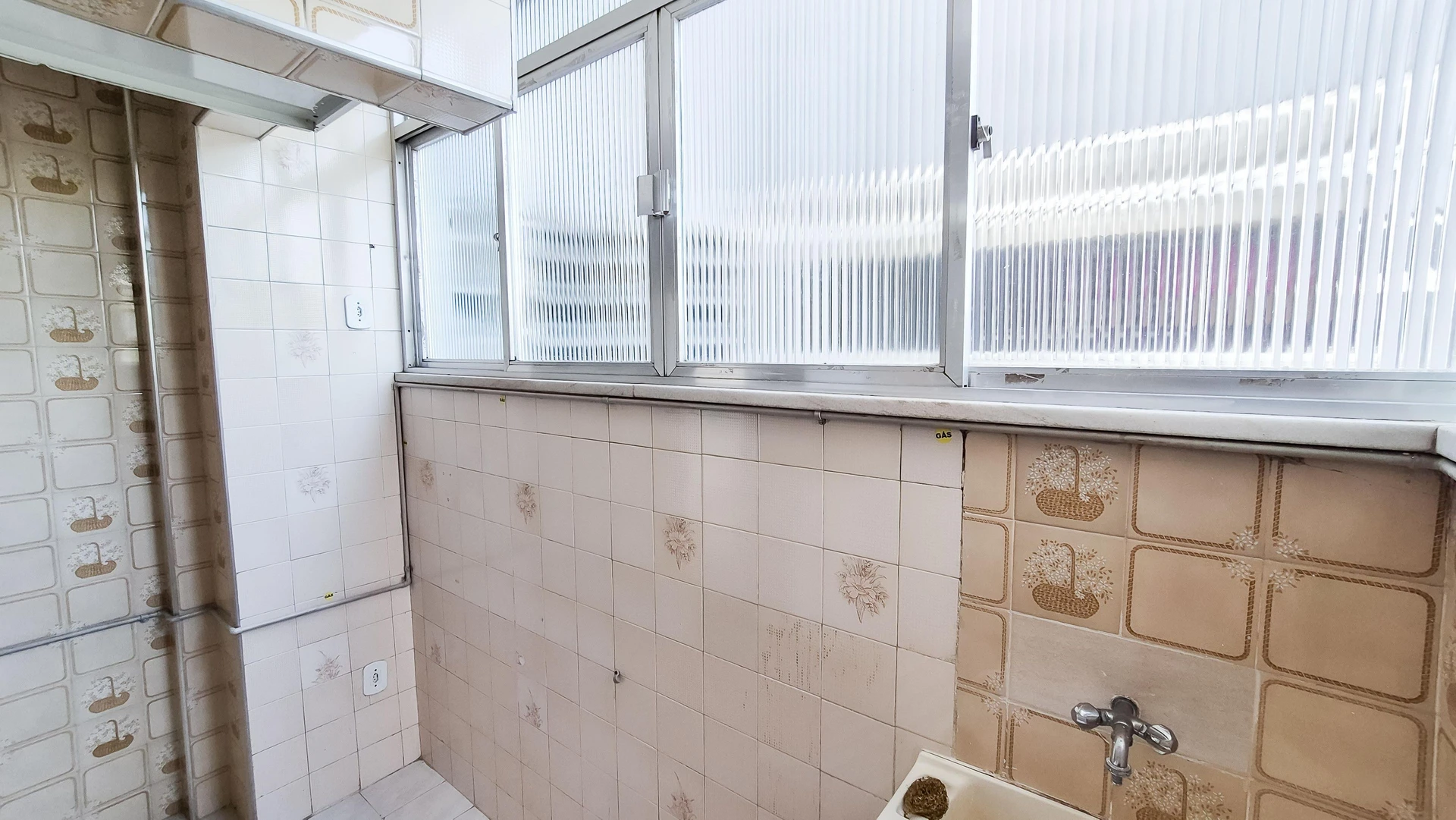 Unfurnished apartment with 2 bedrooms and 1 bathroom — photo 6