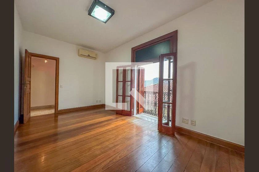 Apartment, 275 m², with a walk-in closet — photo 18