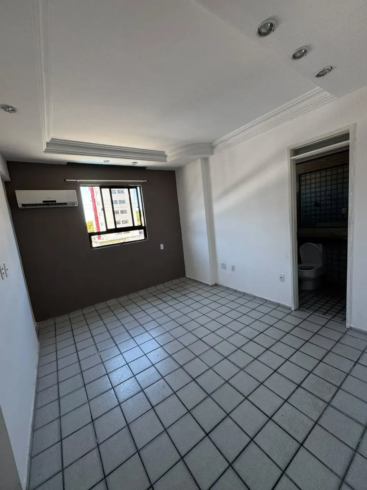 3-bedroom apartment with an enclosed balcony — photo 7
