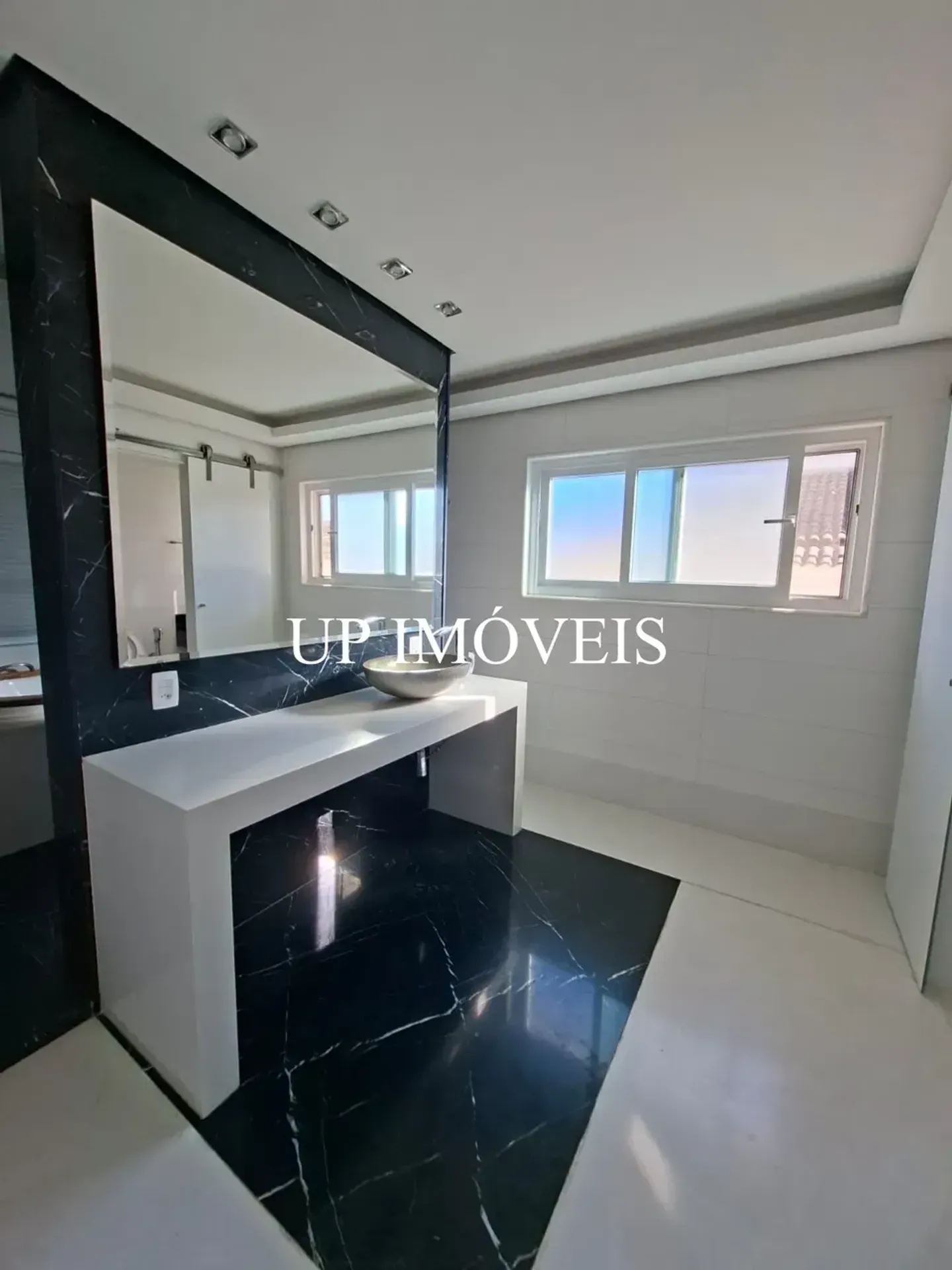 Apartment with 5 bedrooms and 5 parking spots, floor-to-ceiling windows — photo 12