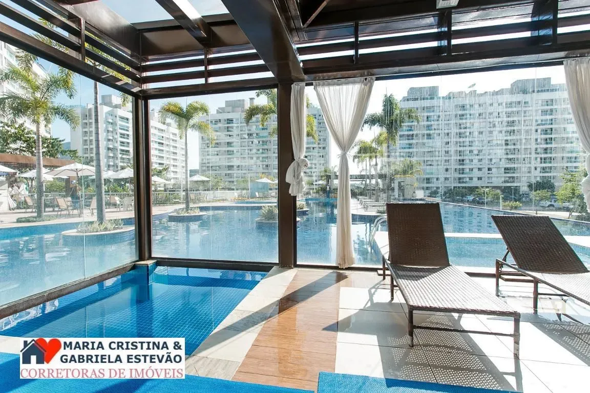 Glass-enclosed balcony in a 3-bedroom apartment, 84 m² — photo 17