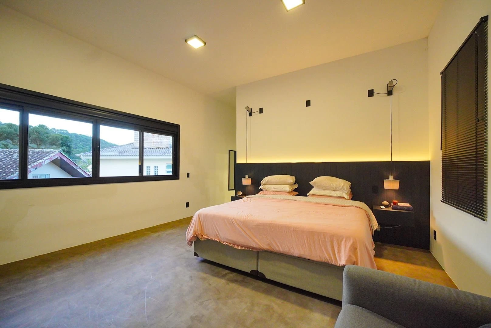 Lavavajillas y 5 dormitorios: casa de 330 m² — photo 13