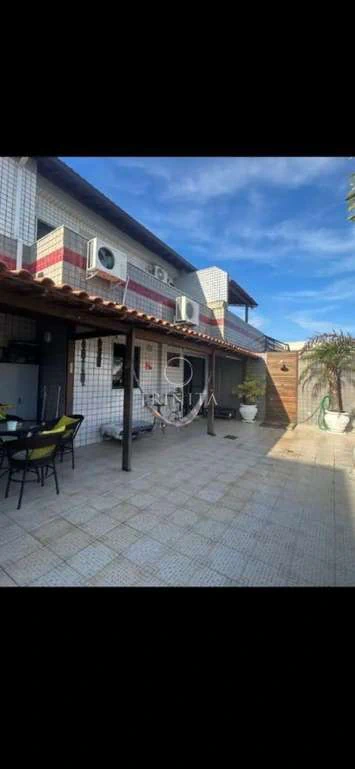 Rooftop apartment with 5 bedrooms and 4 bathrooms — photo 6