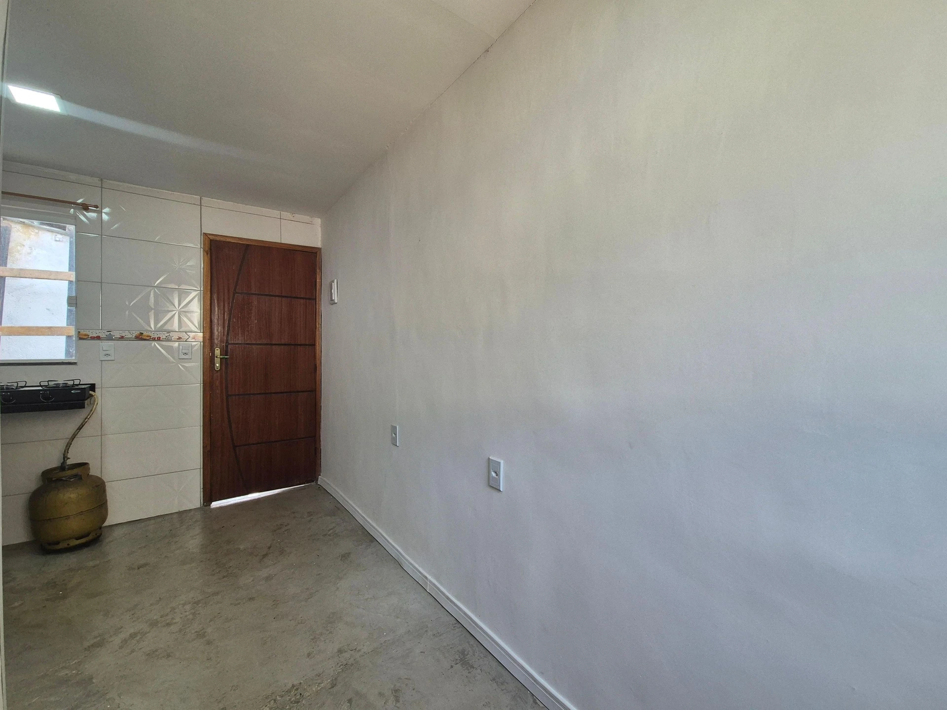 Home office in a one-bedroom apartment, 30 m² — photo 19