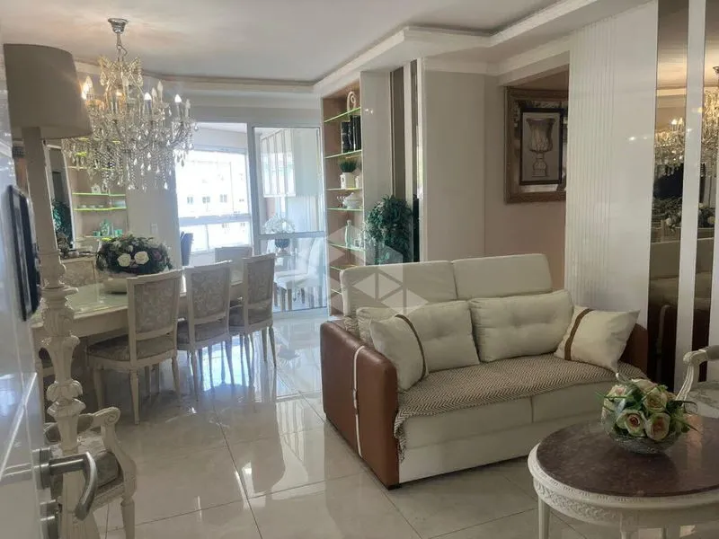Furnished apartment, 100 m², with a glass-enclosed balcony — photo 9