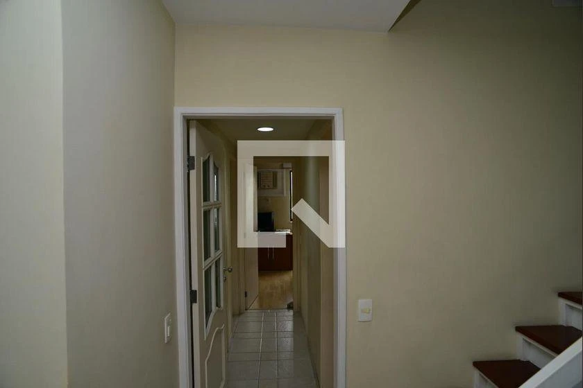 3-bedroom apartment in a building with a gym — photo 34