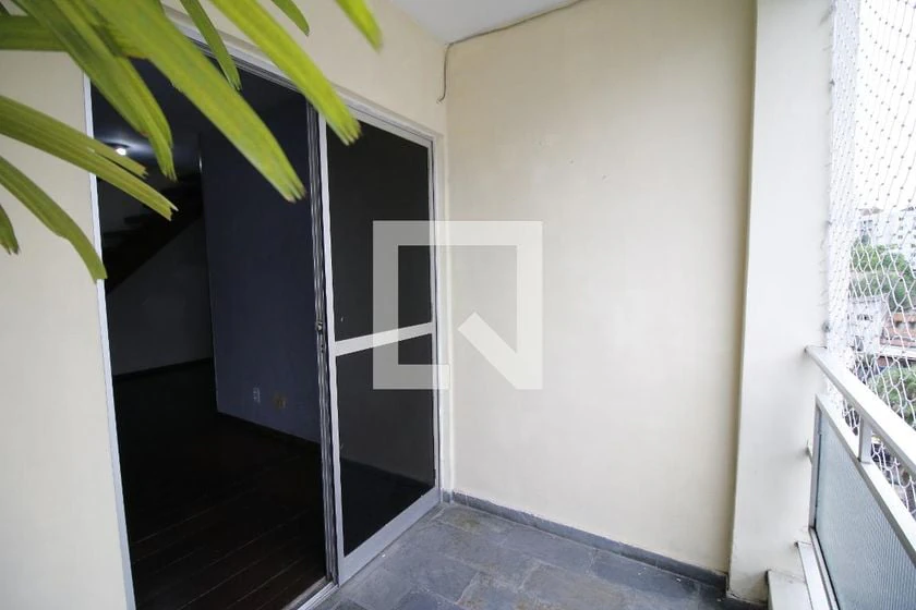 Деревянный пол или ламинат и 3 спальни: квартира 128 м² — photo 10