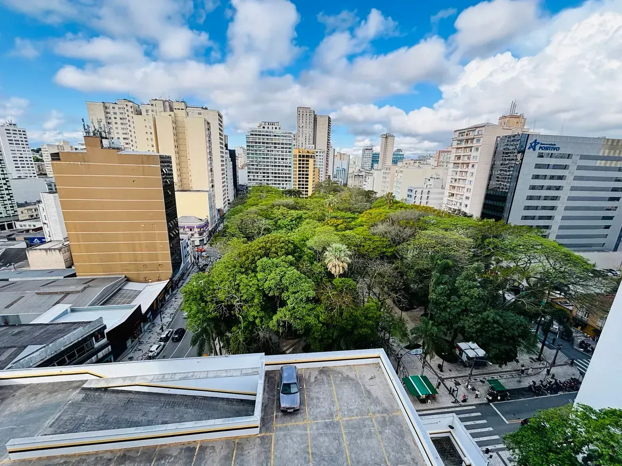 1-bedroom 1-bath apartment with a balcony — photo 24