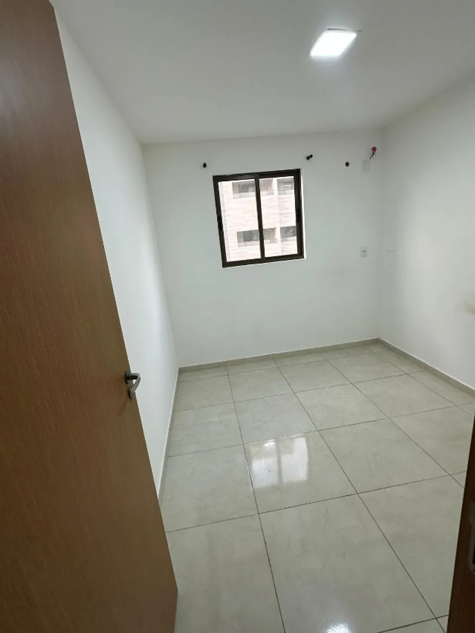 2-bedroom apartment in a building with a gym — photo 11