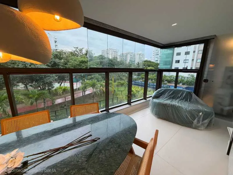 Furnished apartment with 3 suites and glass balcony — photo 5