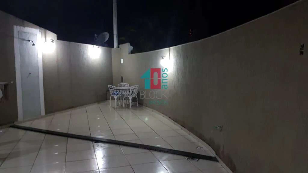 Casa mobiliada de 300 m² com 3 suítes e jardim — photo 20