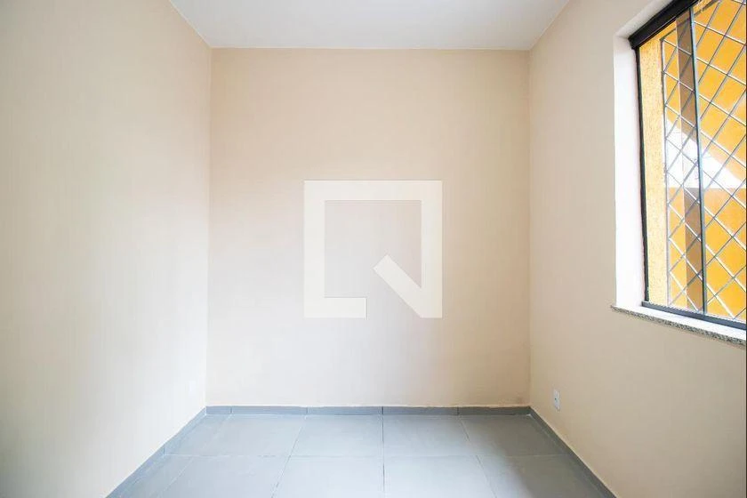 Balcony with a grill in a 2-bedroom house, 100 m² — photo 21