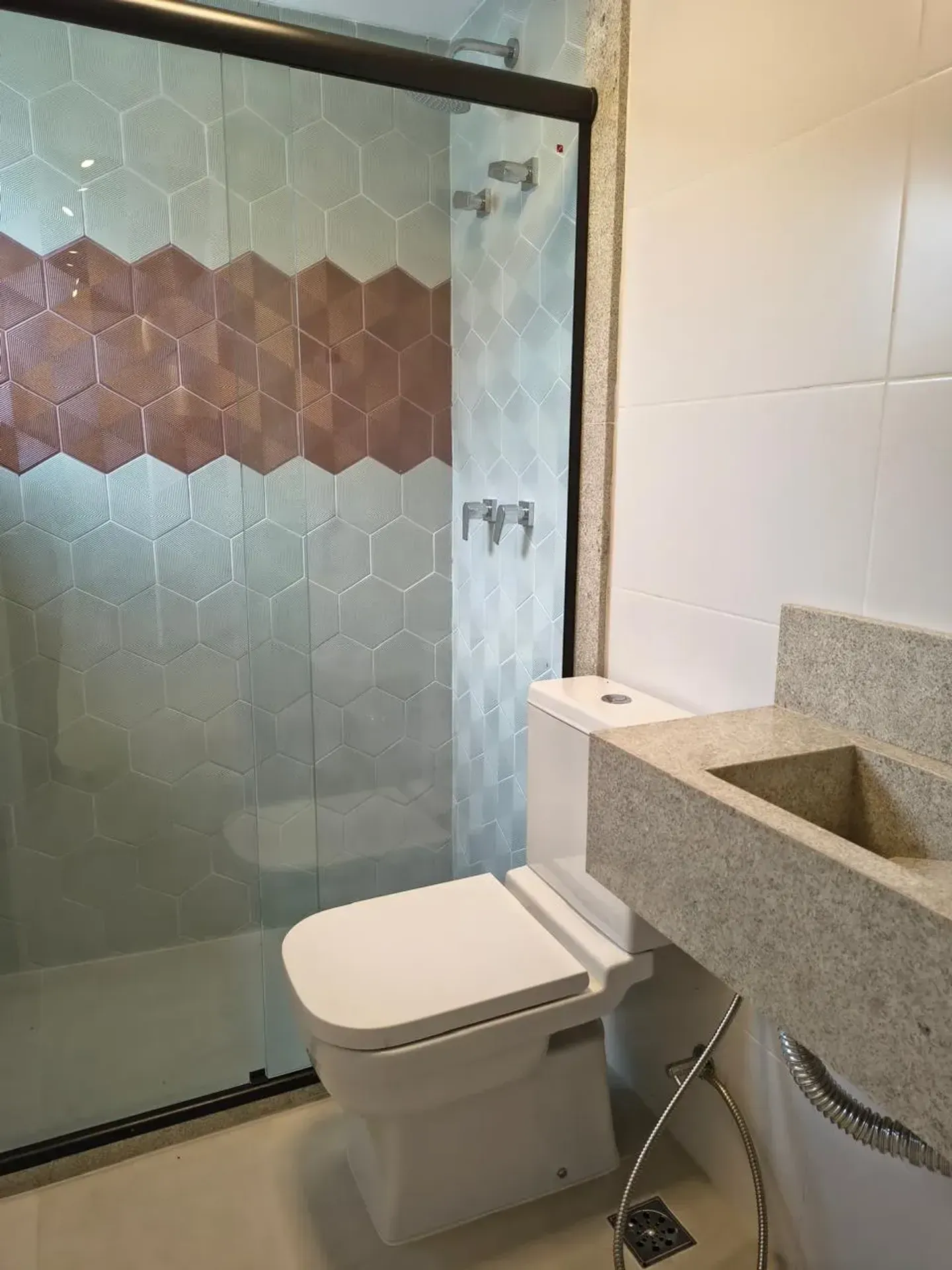 Casa com 4 quartos, 5 banheiros e 3 vagas — photo 33