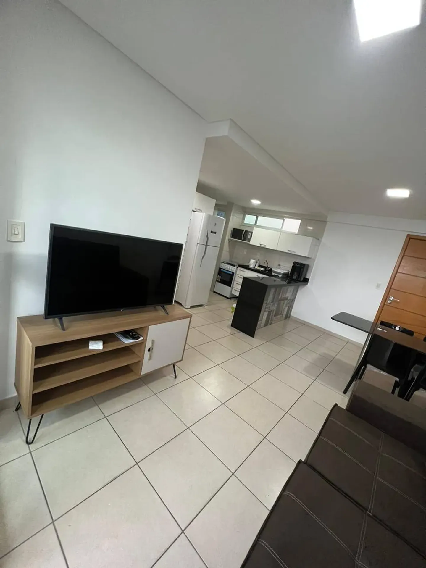 2-bedroom apartment in a building with a gym — photo 18