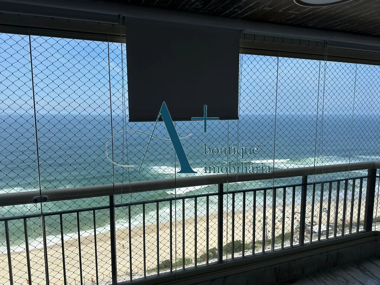 Triplex penthouse with 3 bedrooms and 3 bathrooms — photo 11