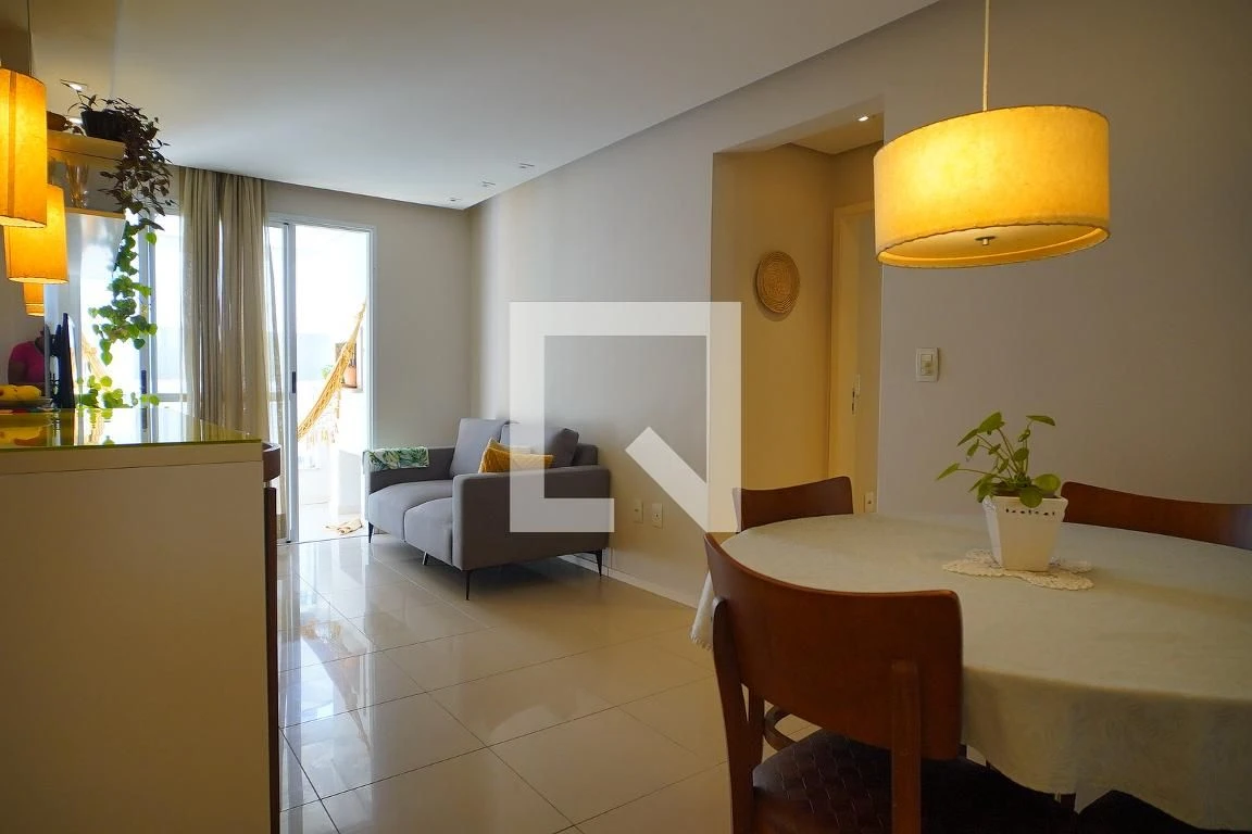 Glass-enclosed balcony in a 2-bedroom apartment, 78 m²