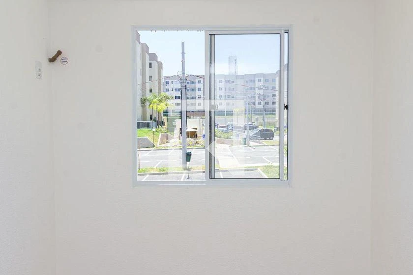 2-bedroom apartment in a building with a pool — photo 36
