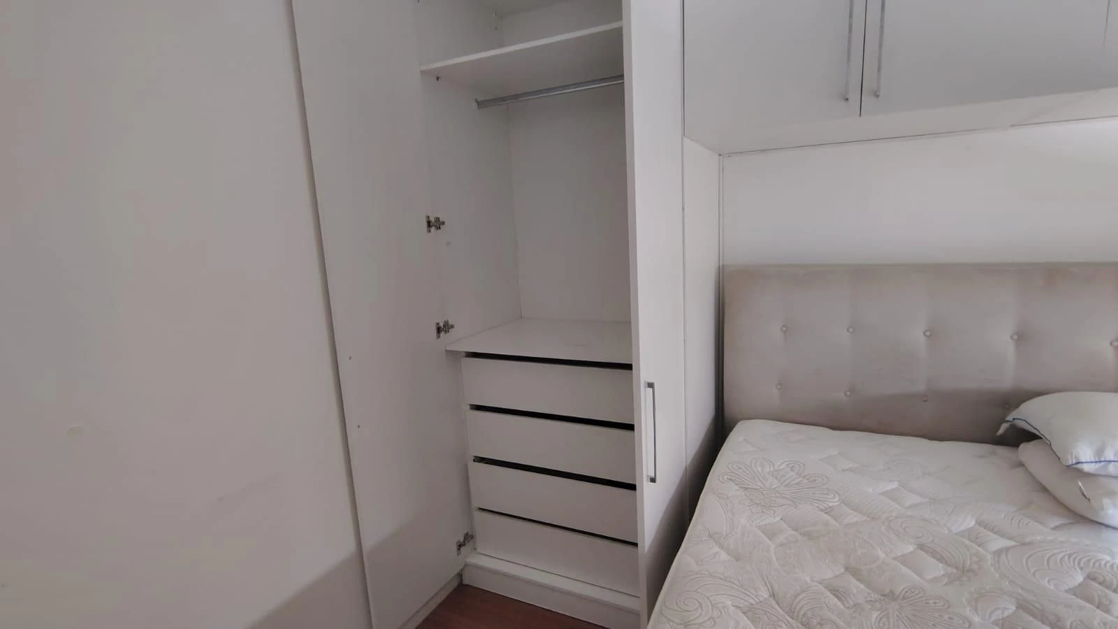 Furnished apartment, 50 m², with a grill on the balcony — photo 14