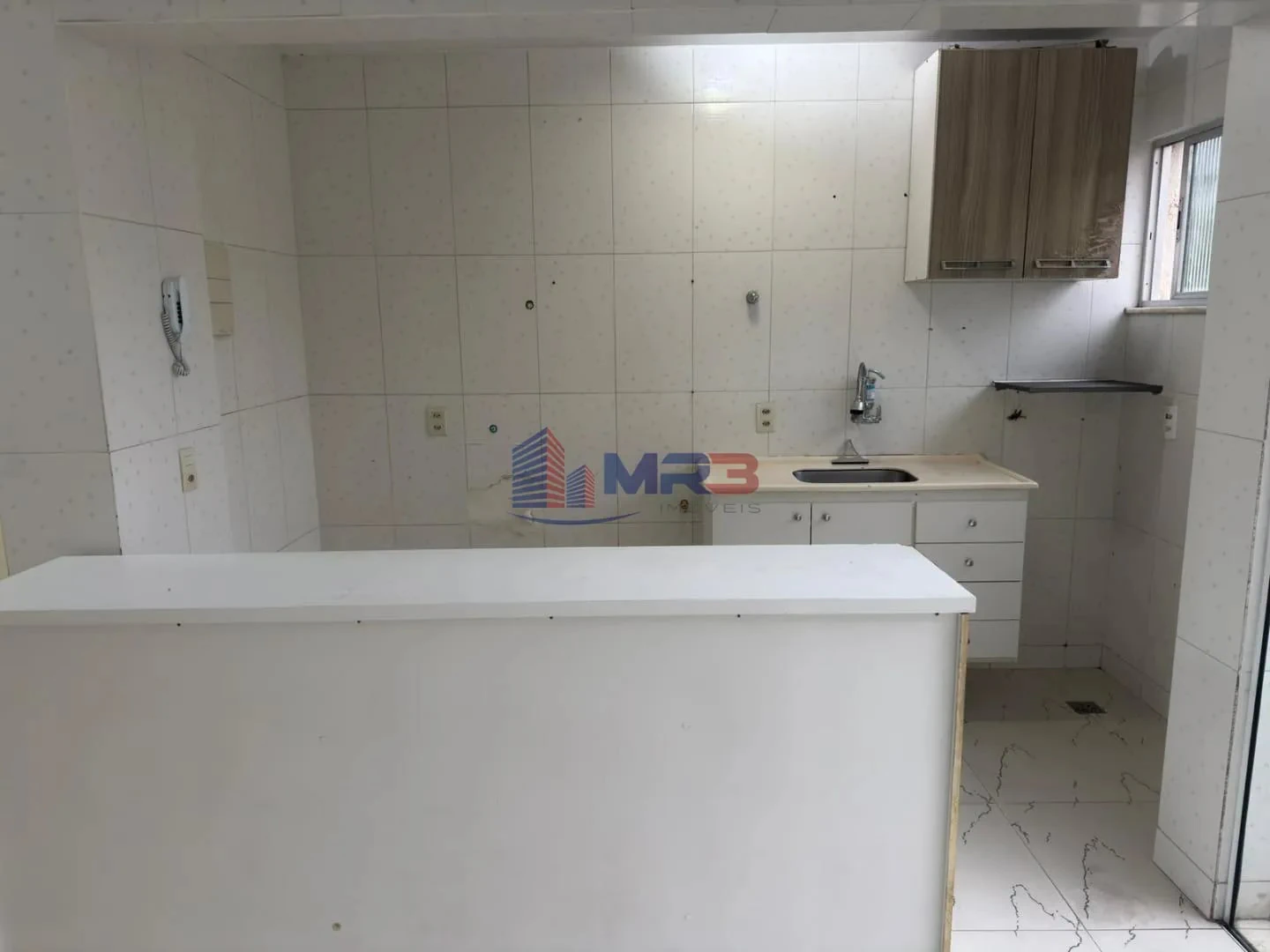 2-bedroom apartment in a building with a pool — photo 21