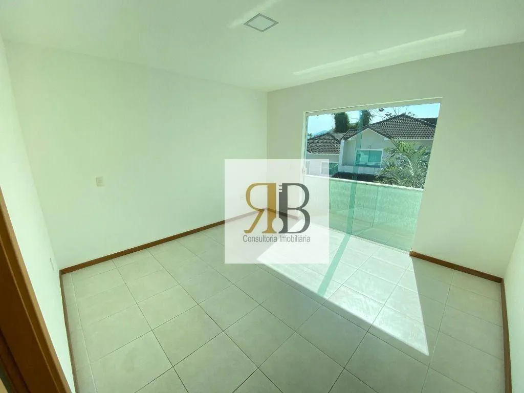House with 4 bedrooms and open-plan gas kitchen — photo 13