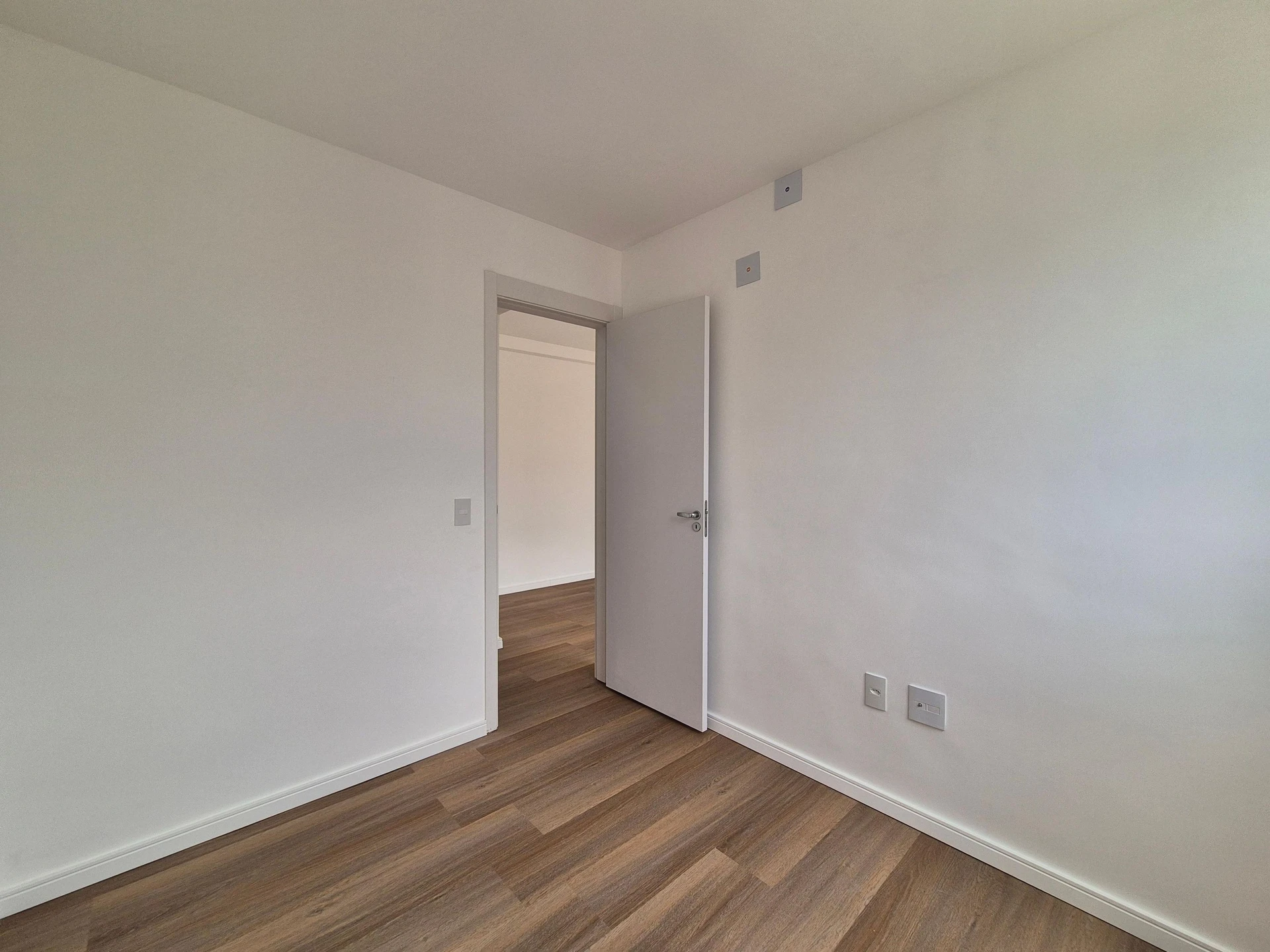 Apartamento de 2 quartos em condomínio com academia — photo 23