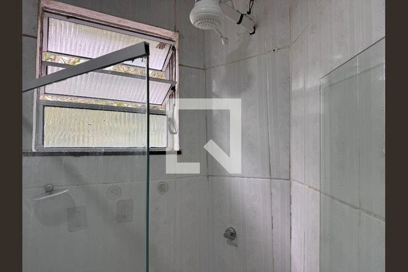 Balcony with a grill in a 2-bedroom house, 165 m² — photo 29