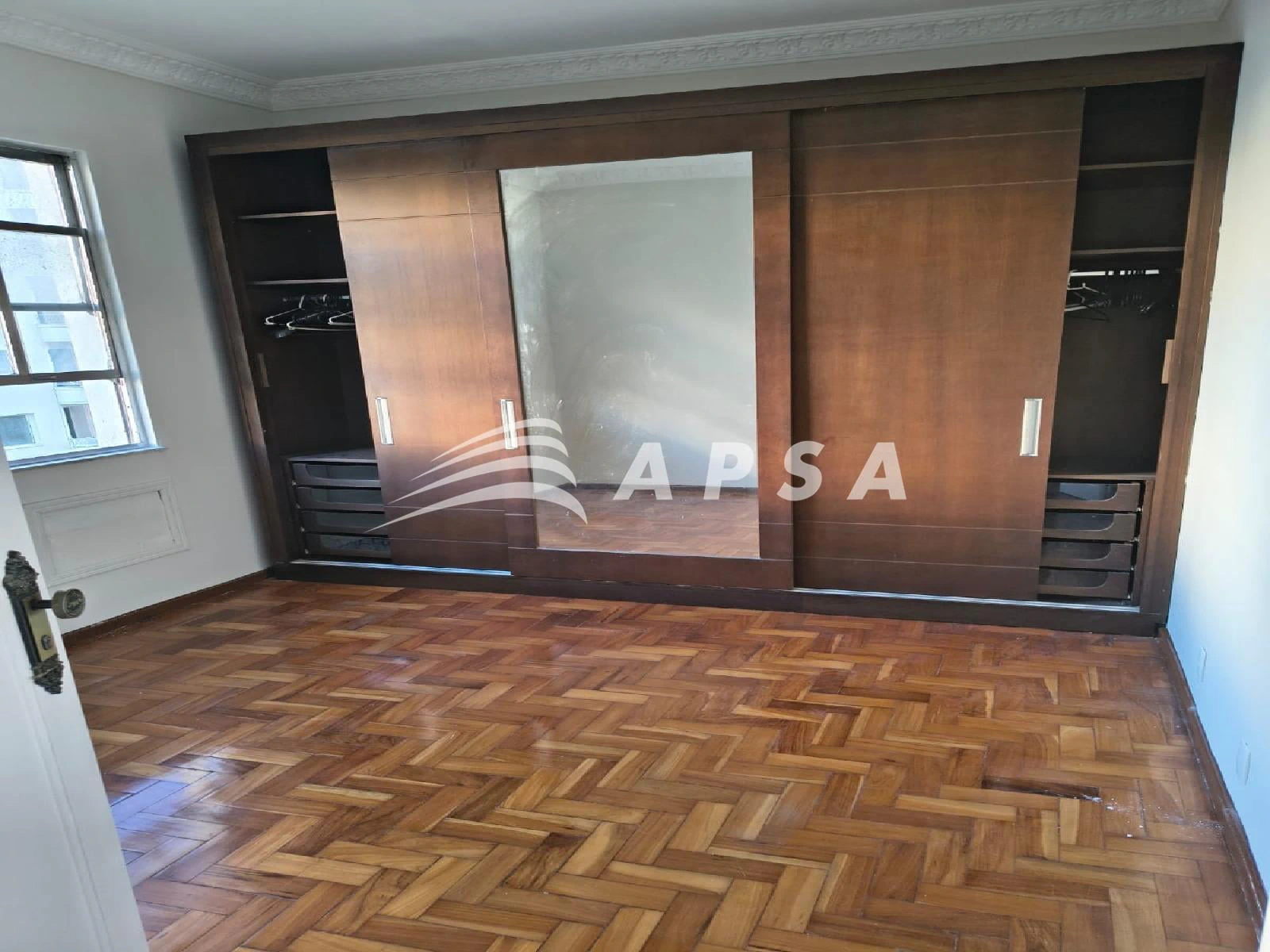 Apartamento de 2 quartos com 110 m² e 1 banheiro — photo 4