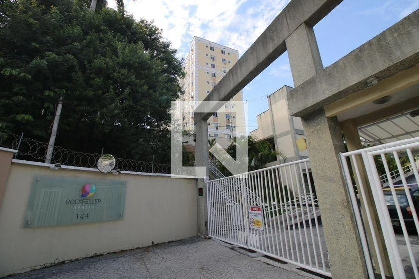 2-bedroom apartment in a building with a gym — photo 40