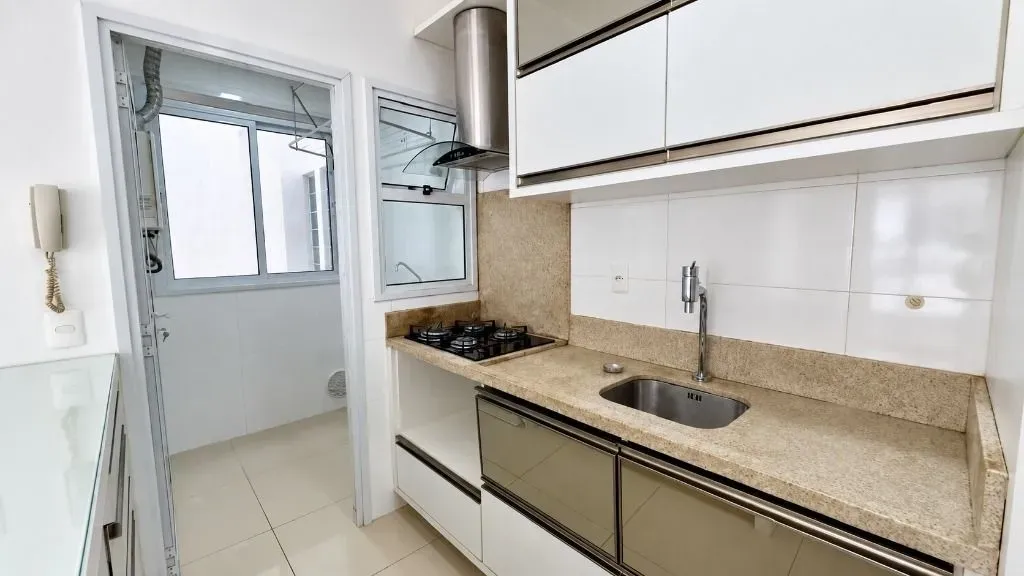 2-bedroom apartment, 1 with its own bathroom, 64 m² — photo 2