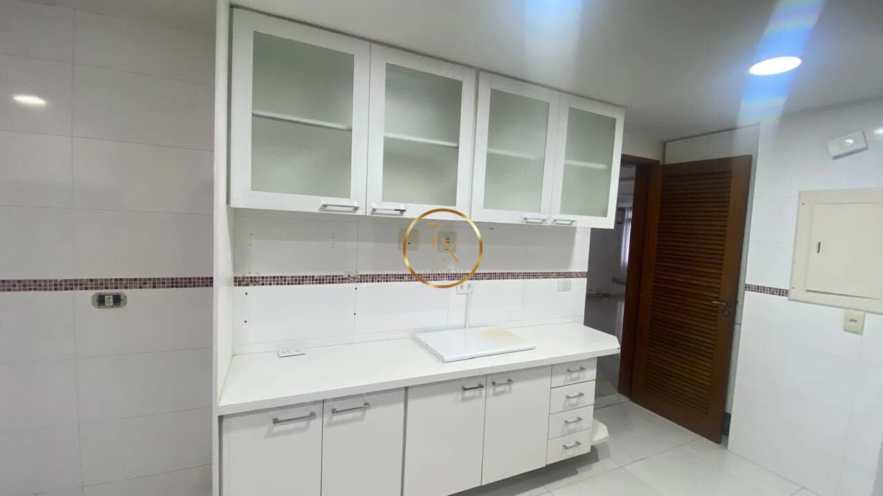 Cobertura linear de 300 m² com 3 dormitórios e BBQ — photo 6