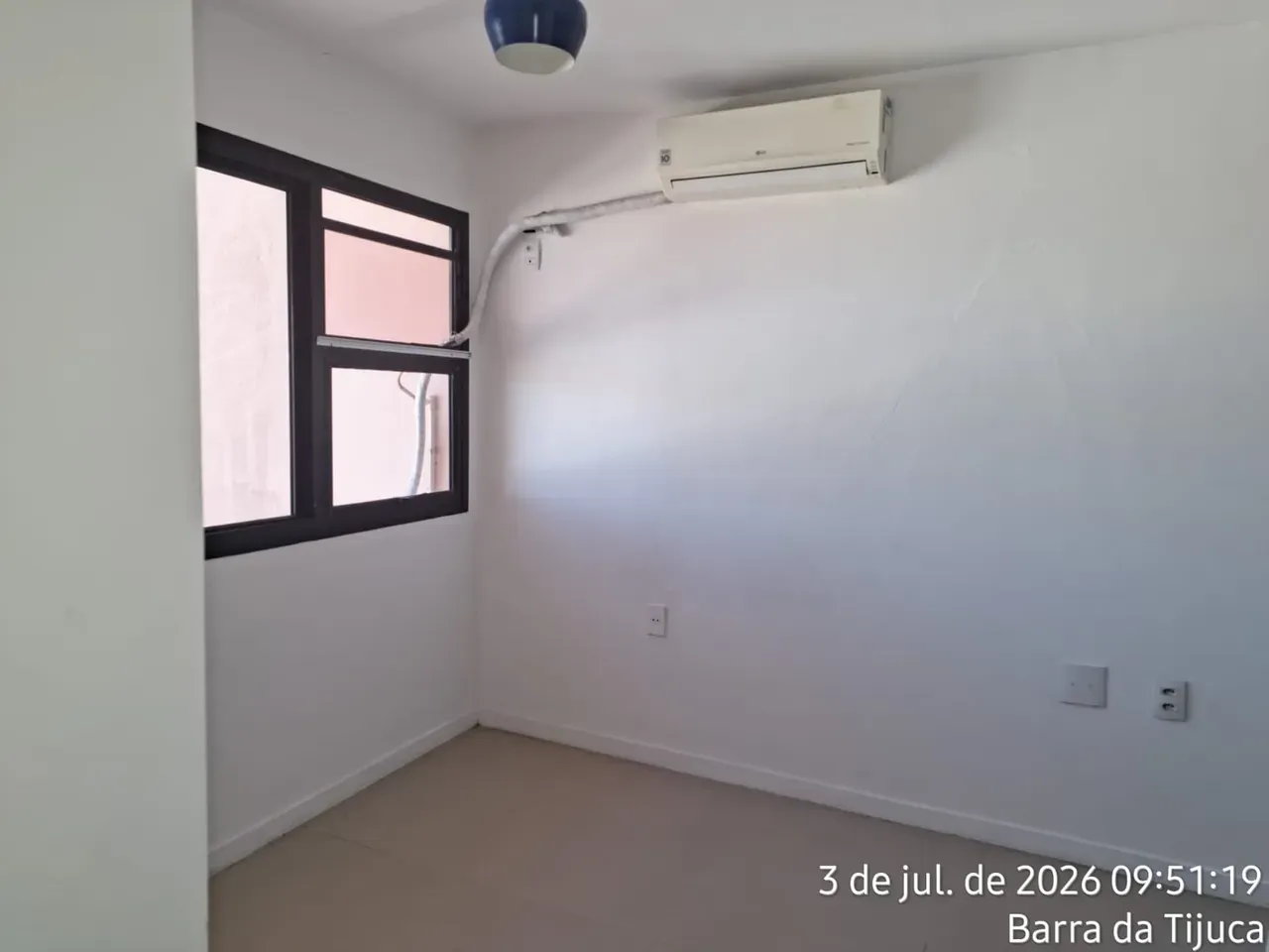 2-bedroom apartment in a building with a gym — photo 36