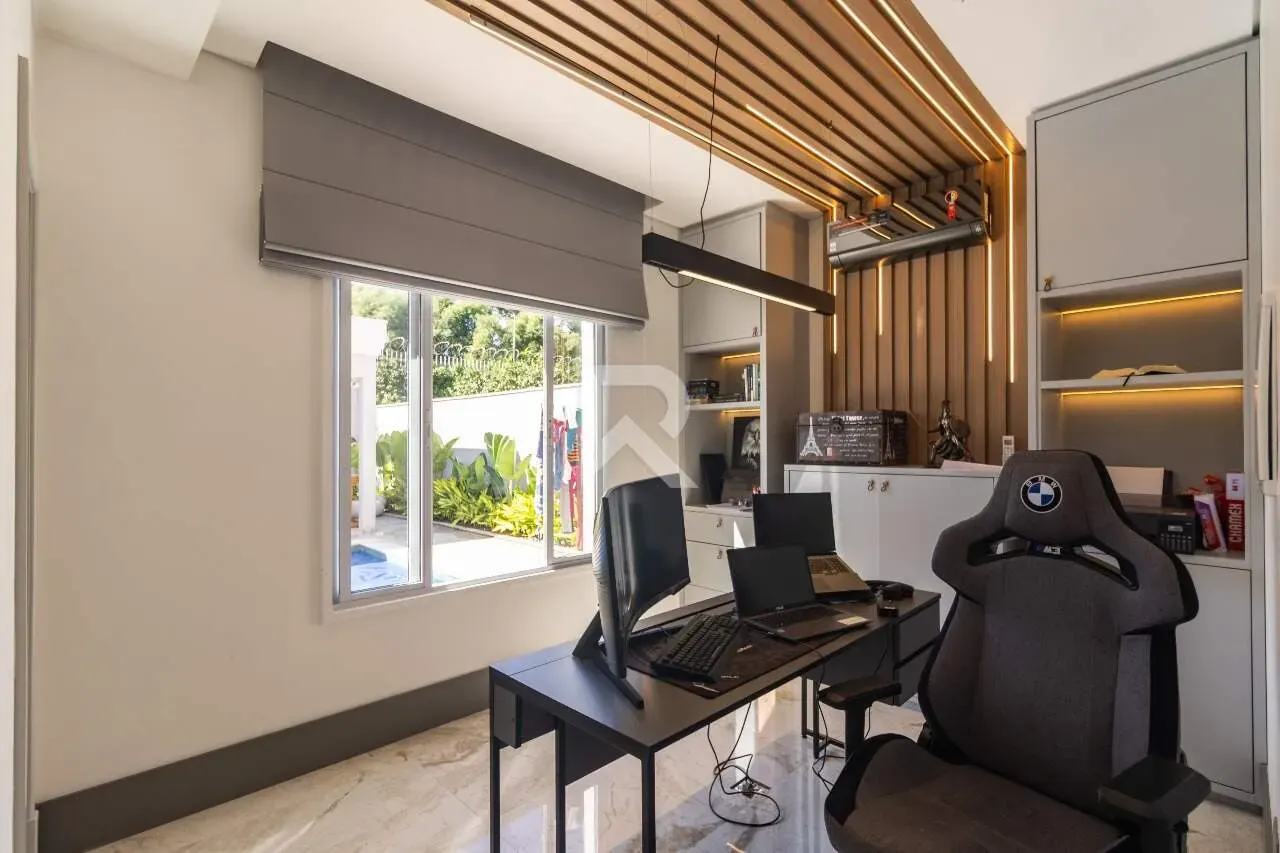 House with 4 en-suite bedrooms and private BBQ — photo 13