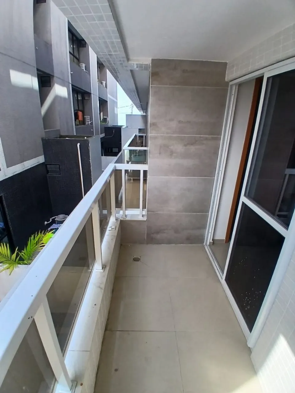 Furnished 1-bedroom apartment with a balcony and no parking — photo 12