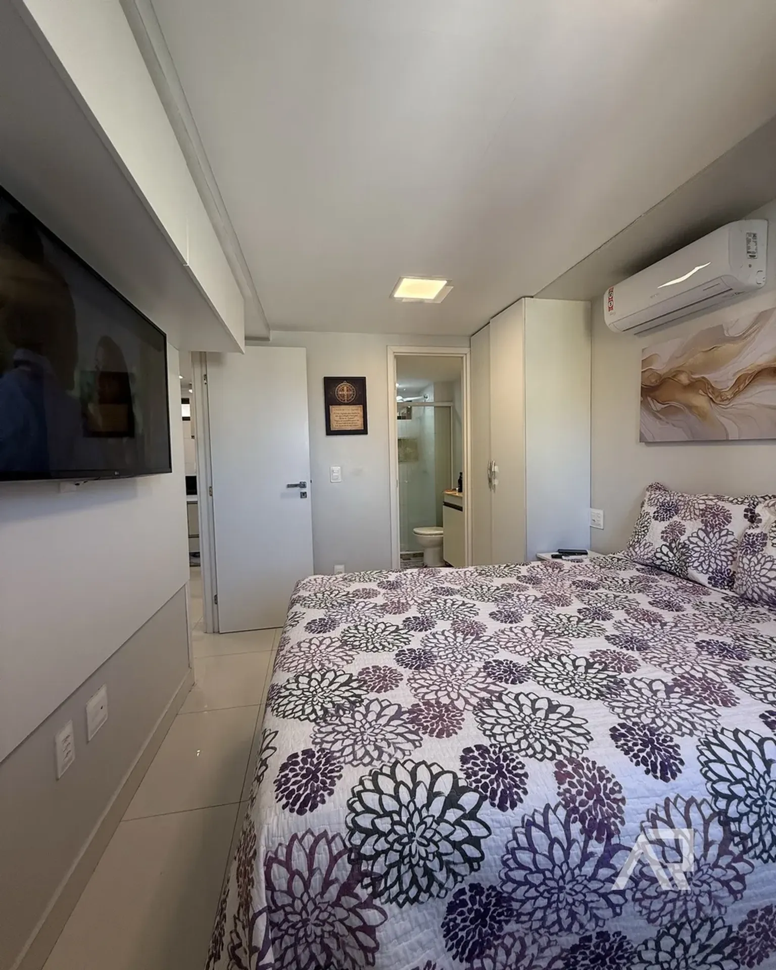 2-bedroom apartment with a home office in João Pessoa — photo 4