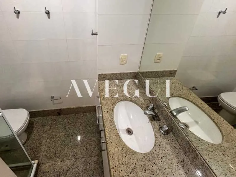 Apartamento com 4 quartos e varanda com box de vidro — photo 3