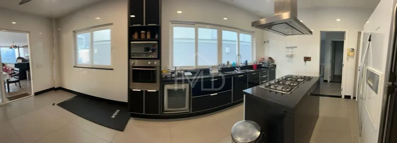 House with 4 suites, open-plan kitchen, 650 m² — photo 29
