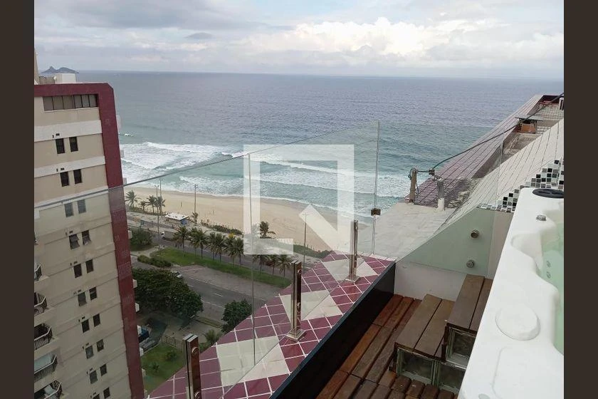 Furnished 170 m² apartment with 2 en-suite bedrooms — photo 50