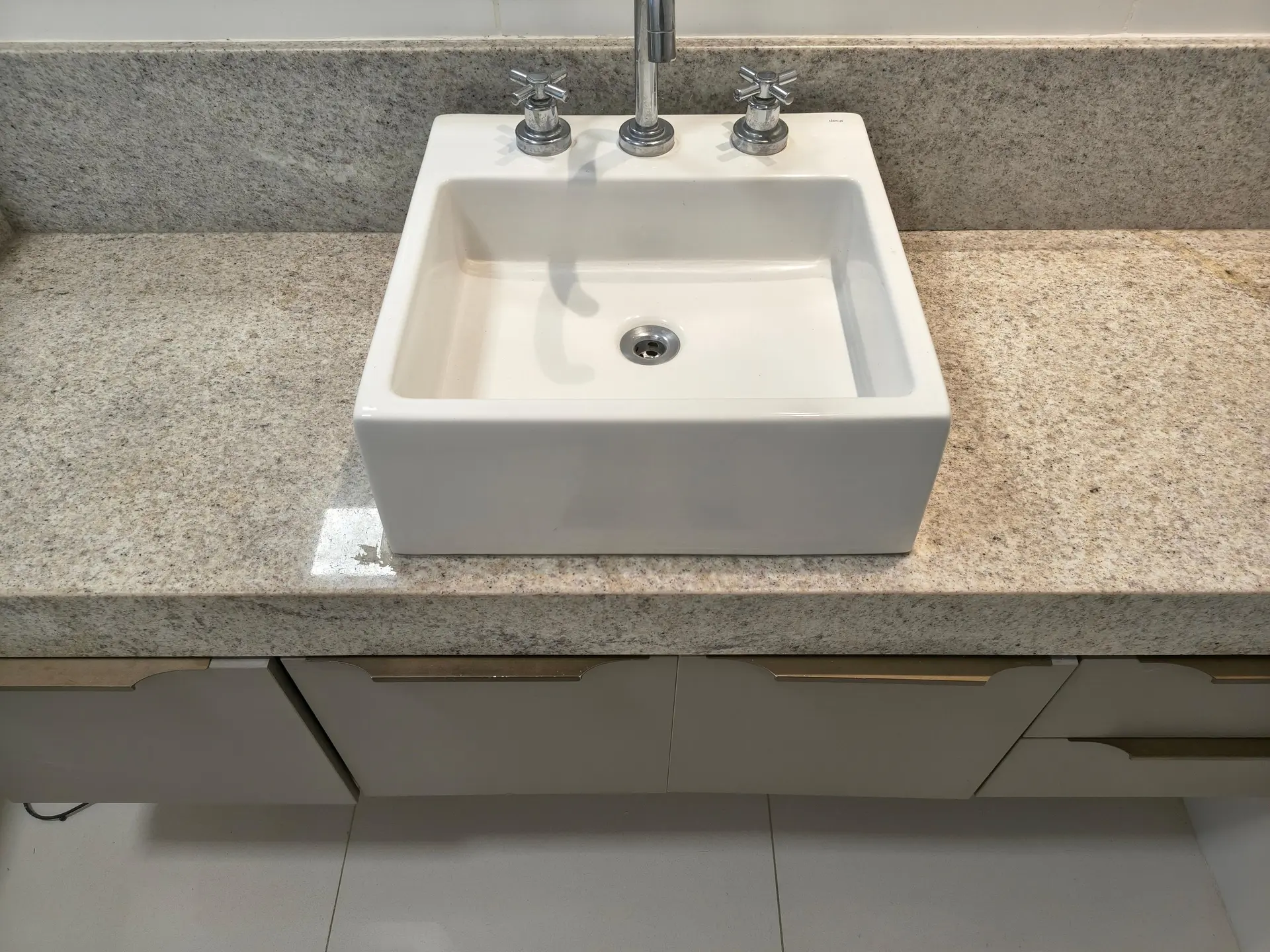 Apartamento mobiliado com 2 quartos e 3 banheiros — photo 49