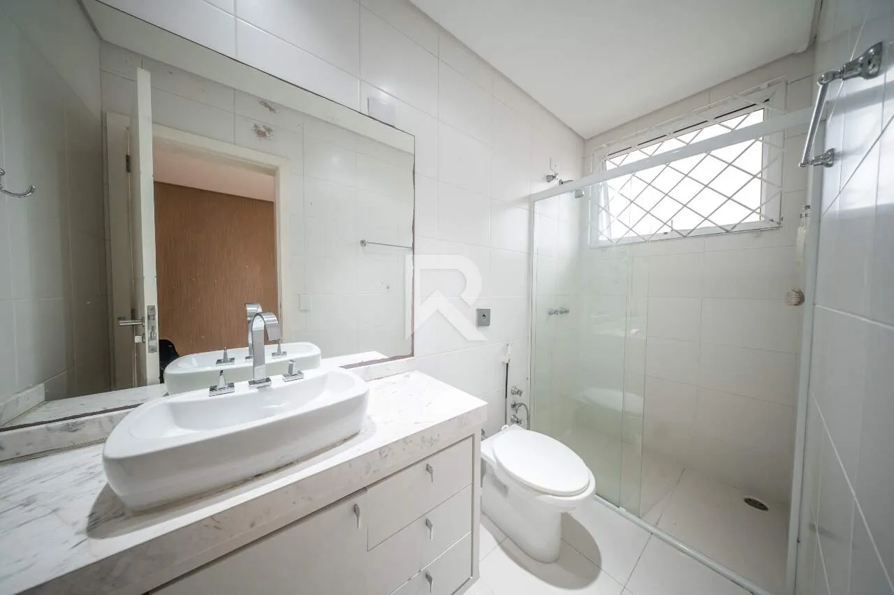 Casa com piscina, jardim e 4 quartos — photo 50