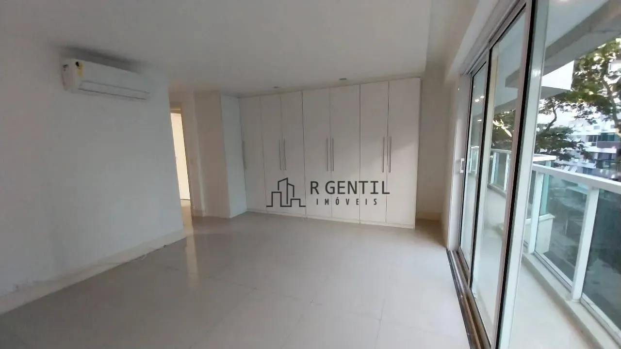 Apartamento com 4 dormitórios e 5 banheiros — photo 6