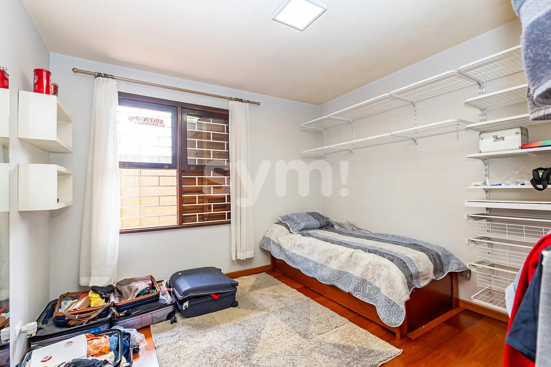 Single-family house with 3 bedrooms and 4 parking spaces — photo 23