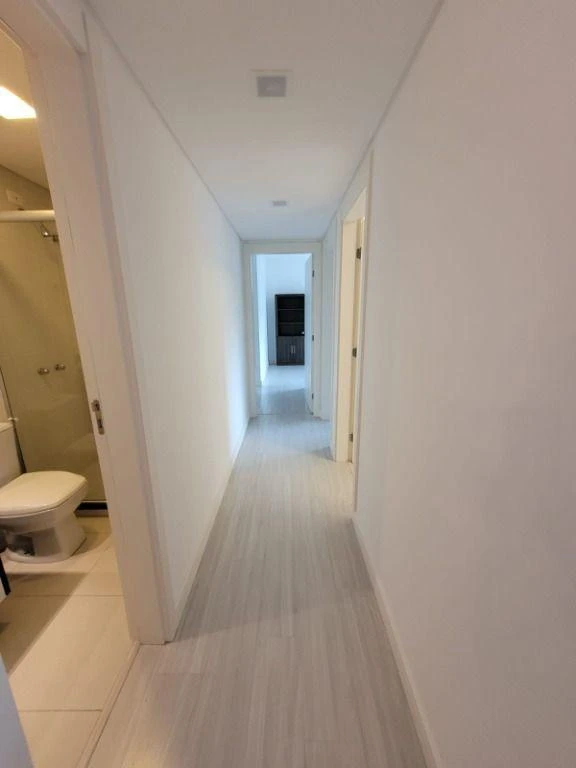 3-bedroom apartment with a park view — photo 17